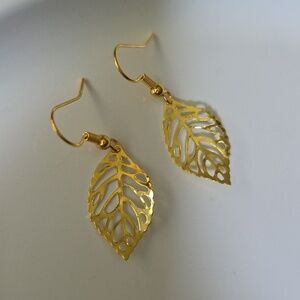 Gold  Leaf Dangle  Earrings Lightweight MEDIUM